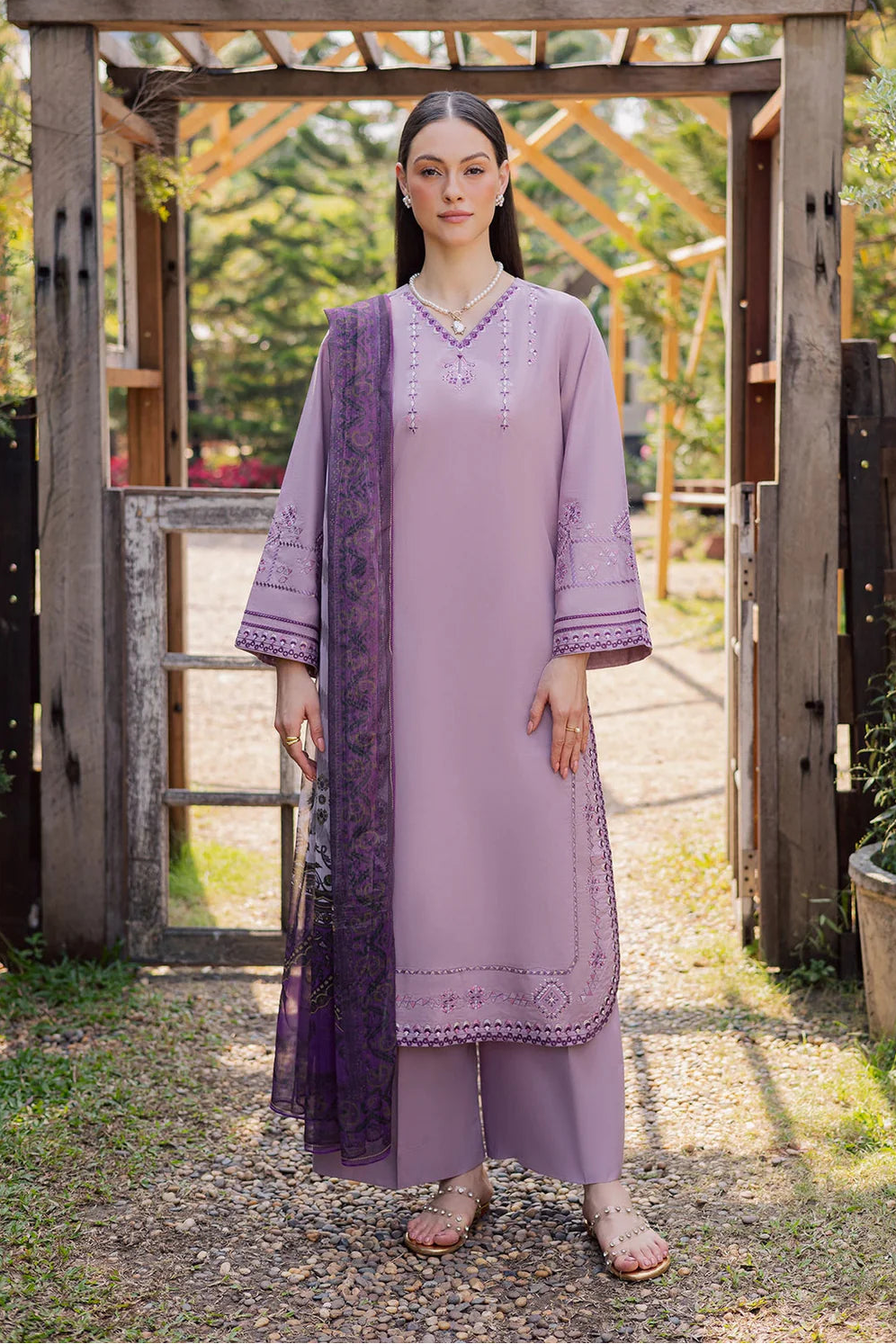 GARNET - 3PC LAWN EMBROIDERED SHIRT WITH CHIFFON PRINTED DUPATTA AND TROUSER - HZG2899