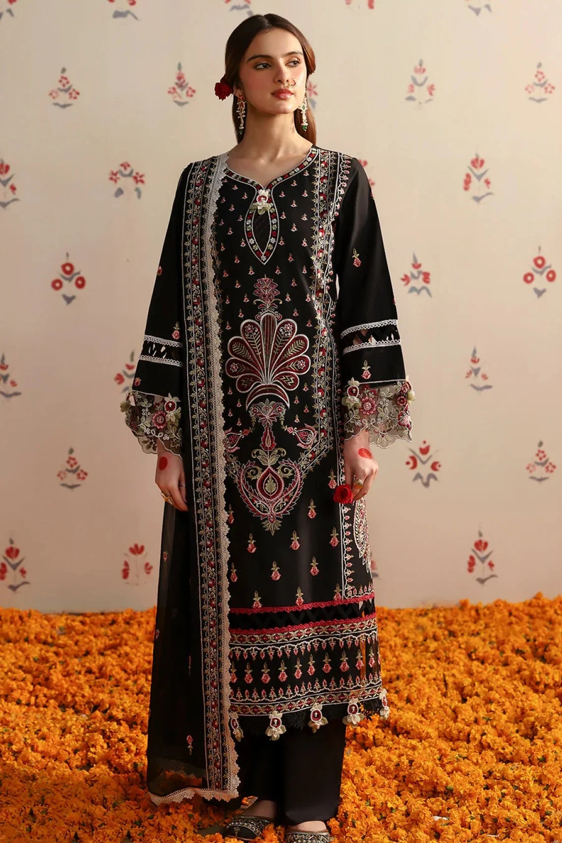 MAHNUR - 3PC LAWN EMBROIDERED SHIRT WITH CHIFFON EMBROIDERED DUPATTA AND TROUSER - HZG2670