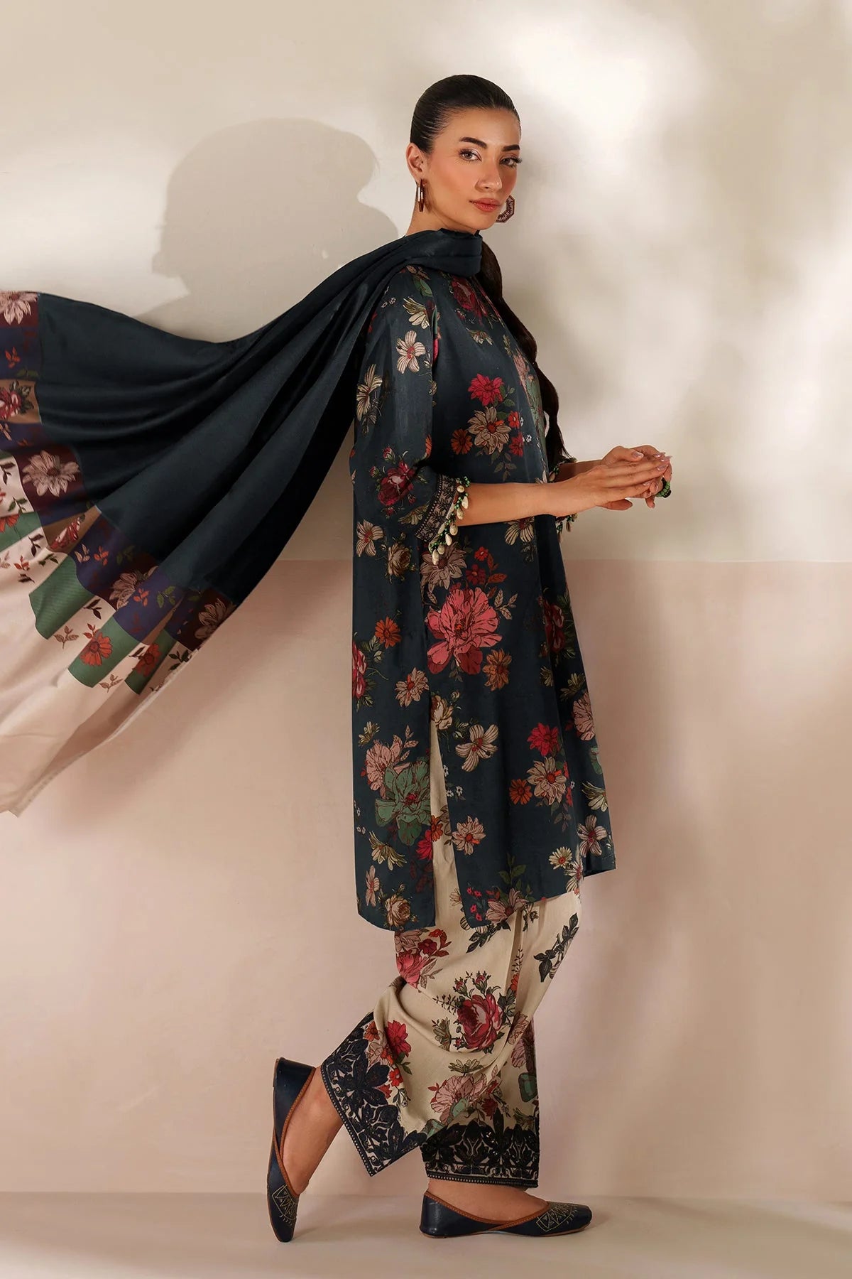BAROQUE - 3PC VISCOSE PRINTED SHIRT WITH VISCOSE PRINTED DUPATTA AND TROUSER - HZU2523