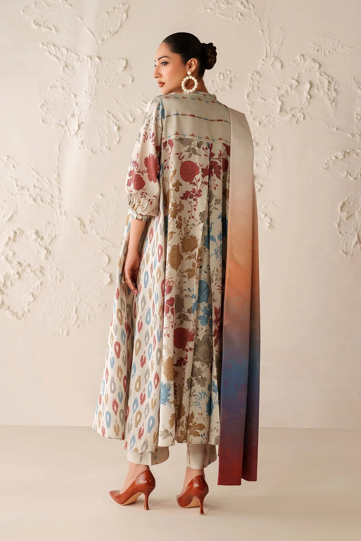 BAROQUE - 3PC VISCOSE PRINTED SHIRT WITH VISCOSE PRINTED DUPATTA AND TROUSER - HZU2516