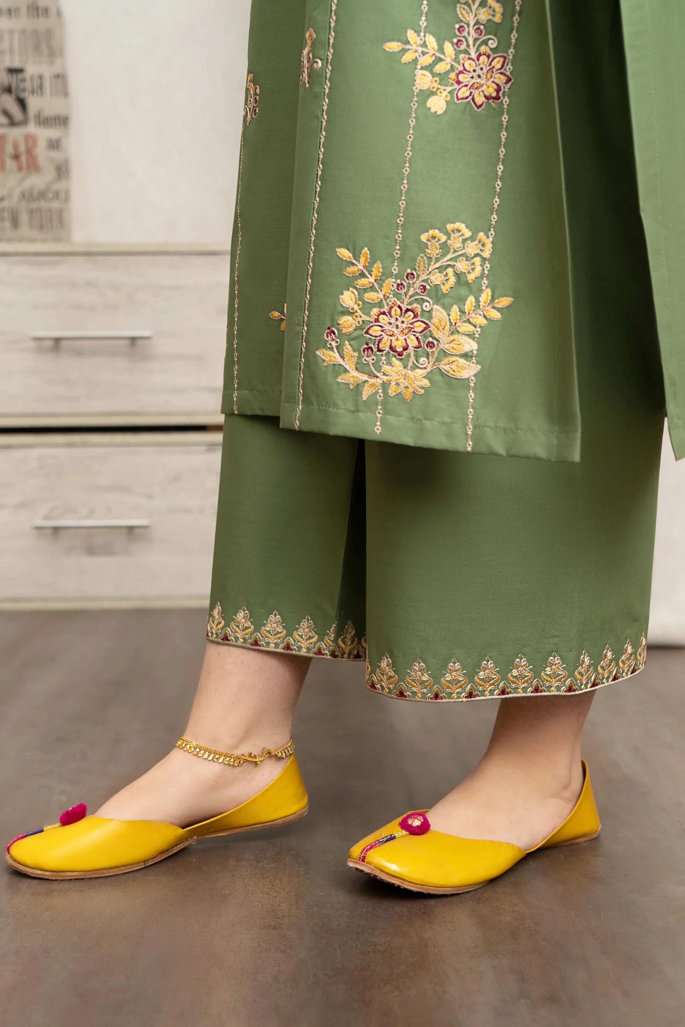 URGE - 3PC DHANAK EMBROIDERED SHIRT WITH TWILL PRINTED SHAWL AND EMBROIDERED TROUSER - HZG2356