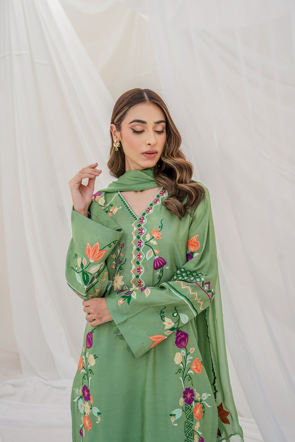 BATIK - 3PC LAWN EMBROIDERED SHIRT WITH CHIFFON EMBROIDERED DUPATTA AND TROUSER - HZG1645