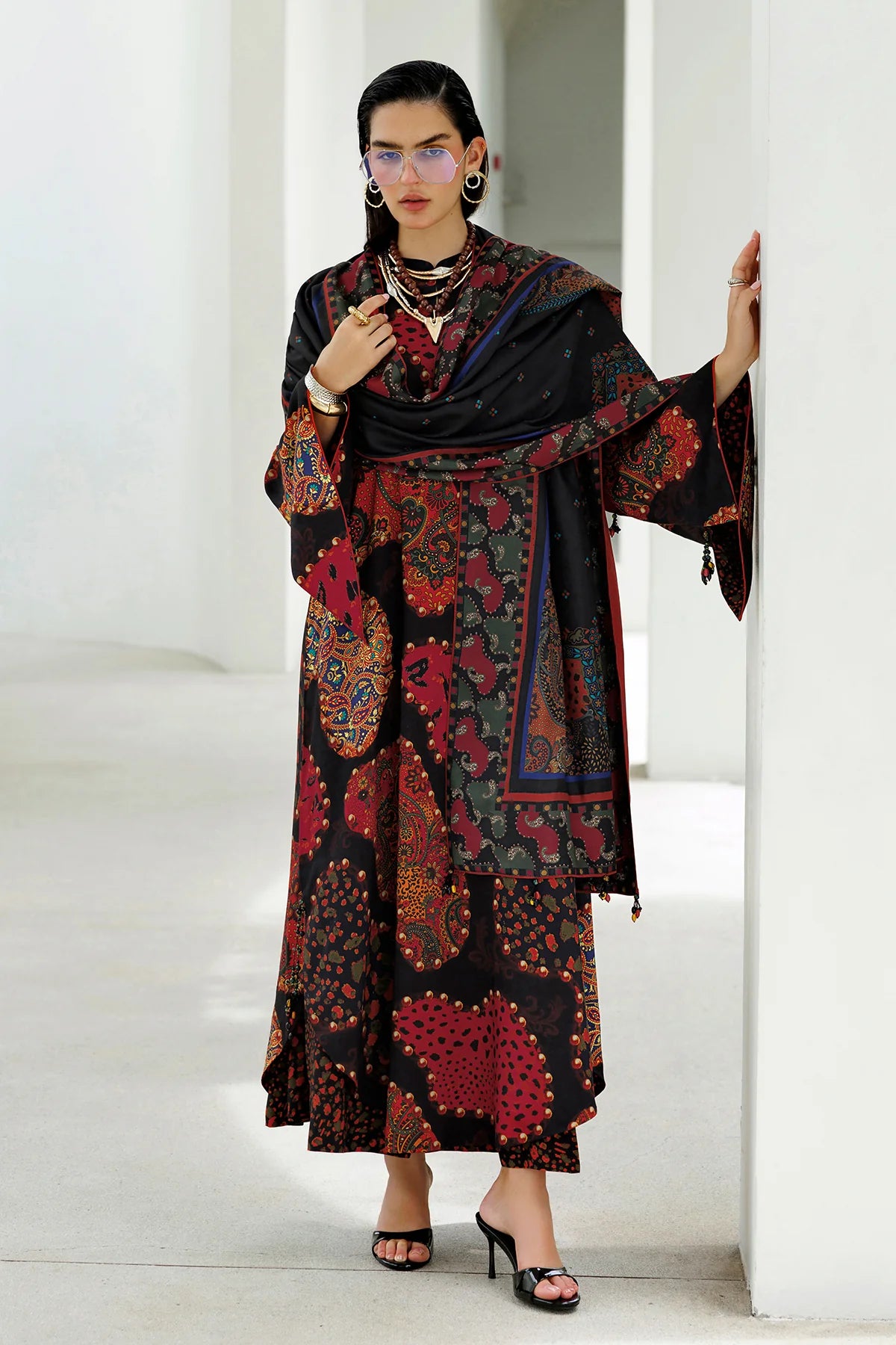 BAROQUE - 3PC KARANDI PRINTED SHIRT WITH KARANDI PRINTED SHAWL AND TROUSER - HZG3147