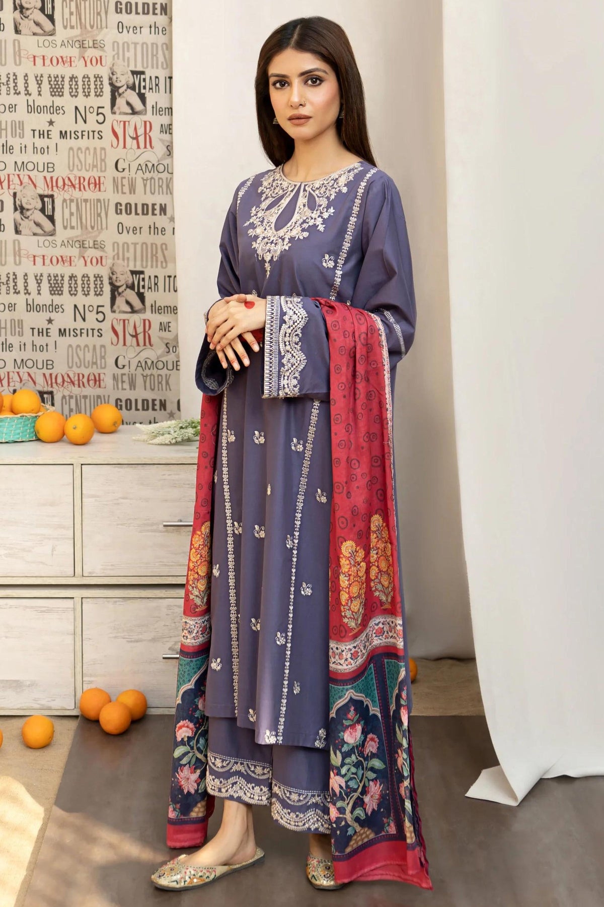 URGE - 3PC LAWN EMBROIDERED SHIRT WITH MANAAR PRINTED DUPATTA AND EMBROIDERED TROUSER - HZG1594