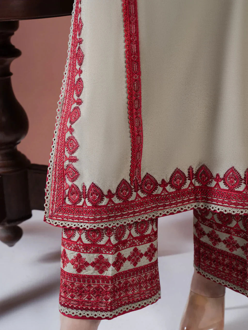 ASIM JOFA - 3PC DHANAK EMBROIDERED SHIRT WITH DHANAK EMBROIDERED SHAWL AND TROUSER - HZG2409