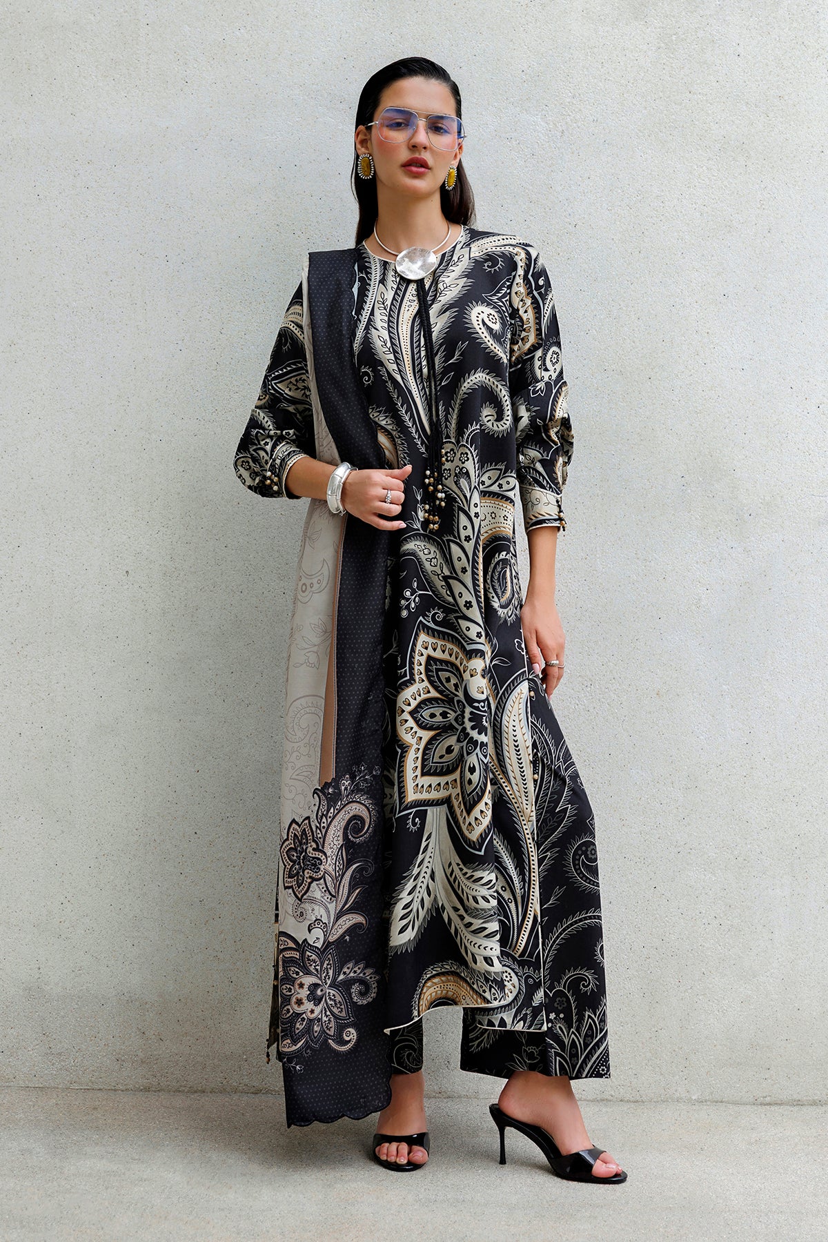 BAROQUE - 3PC KARANDI PRINTED SHIRT WITH KARANDI PRINTED SHAWL AND TROUSER - HZG3141