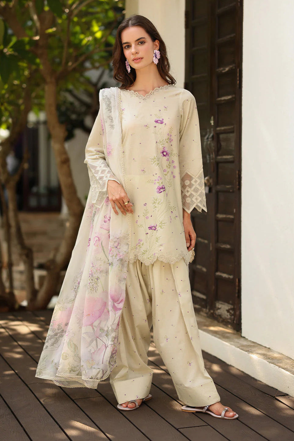 IZNIK - 3PC LAWN PRINTED SHIRT WITH SILK PRINTED DUPATTA AND TROUSER - HZG2986