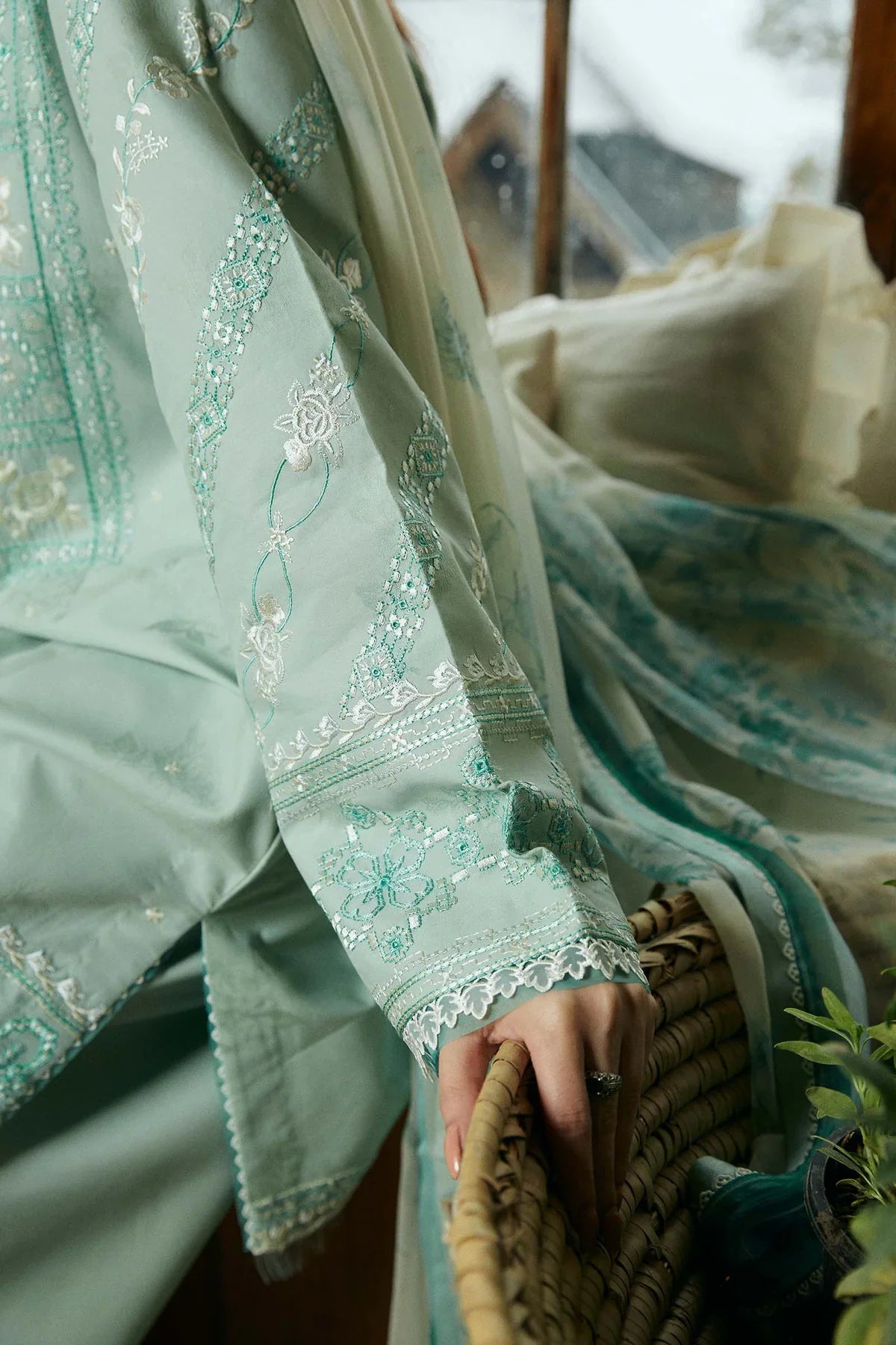 ZARA SHAH JAHAN - 3PC LAWN EMBROIDERED SHIRT WITH MANAAR PRINTED DUPATTA AND TROUSER - HZG1688