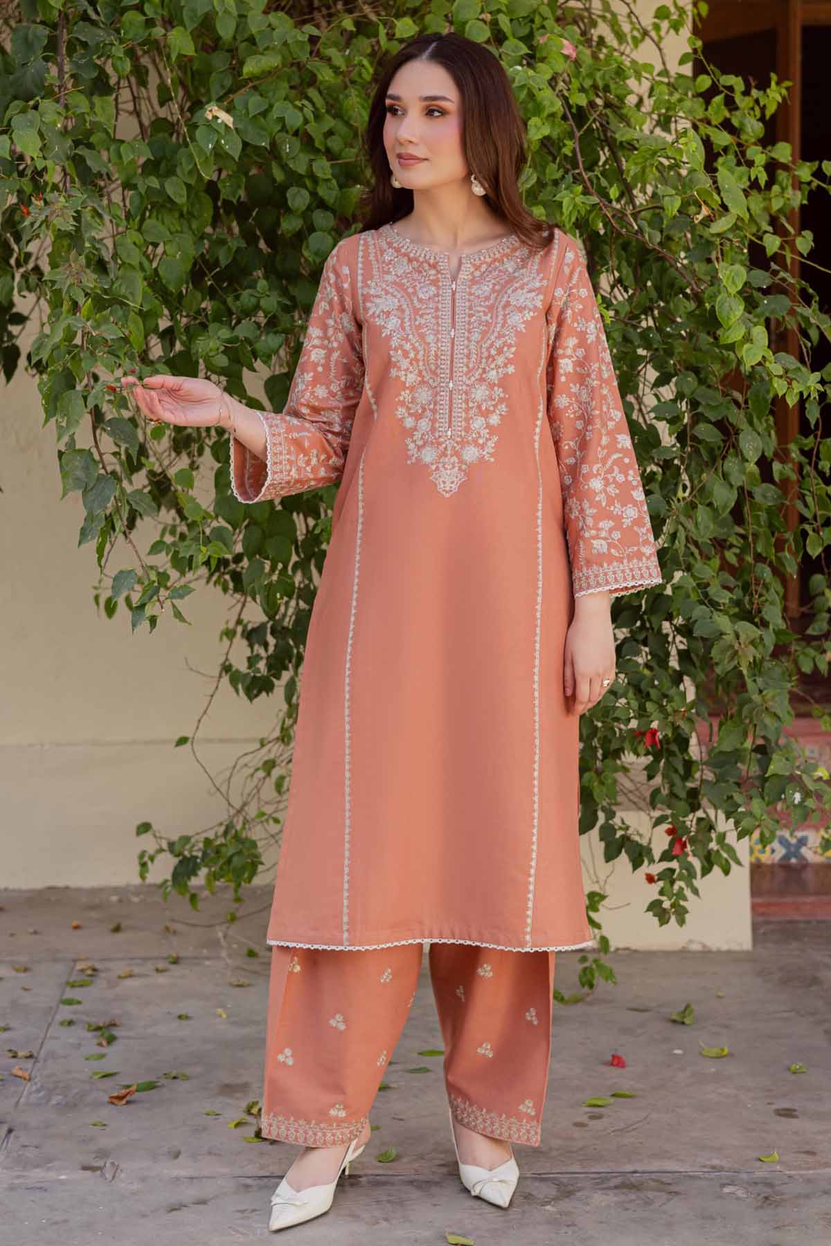 BATIK  - 2PC LAWN EMBROIDERED SHIRT AND EMBROIDERED TROUSER - HZG2909