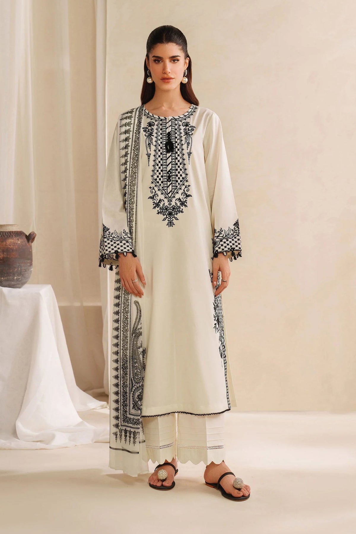 GARNET - 3PC KHADDAR EMBROIDERED SHIRT WITH TWILL PRINTED SHAWL AND TROUSER - HZU2505