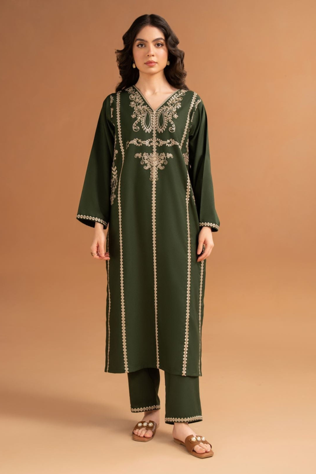 BATIK - 2PC LAWN EMBROIDERED SHIRT AND EMBROIDERED TROUSER - HZG2085