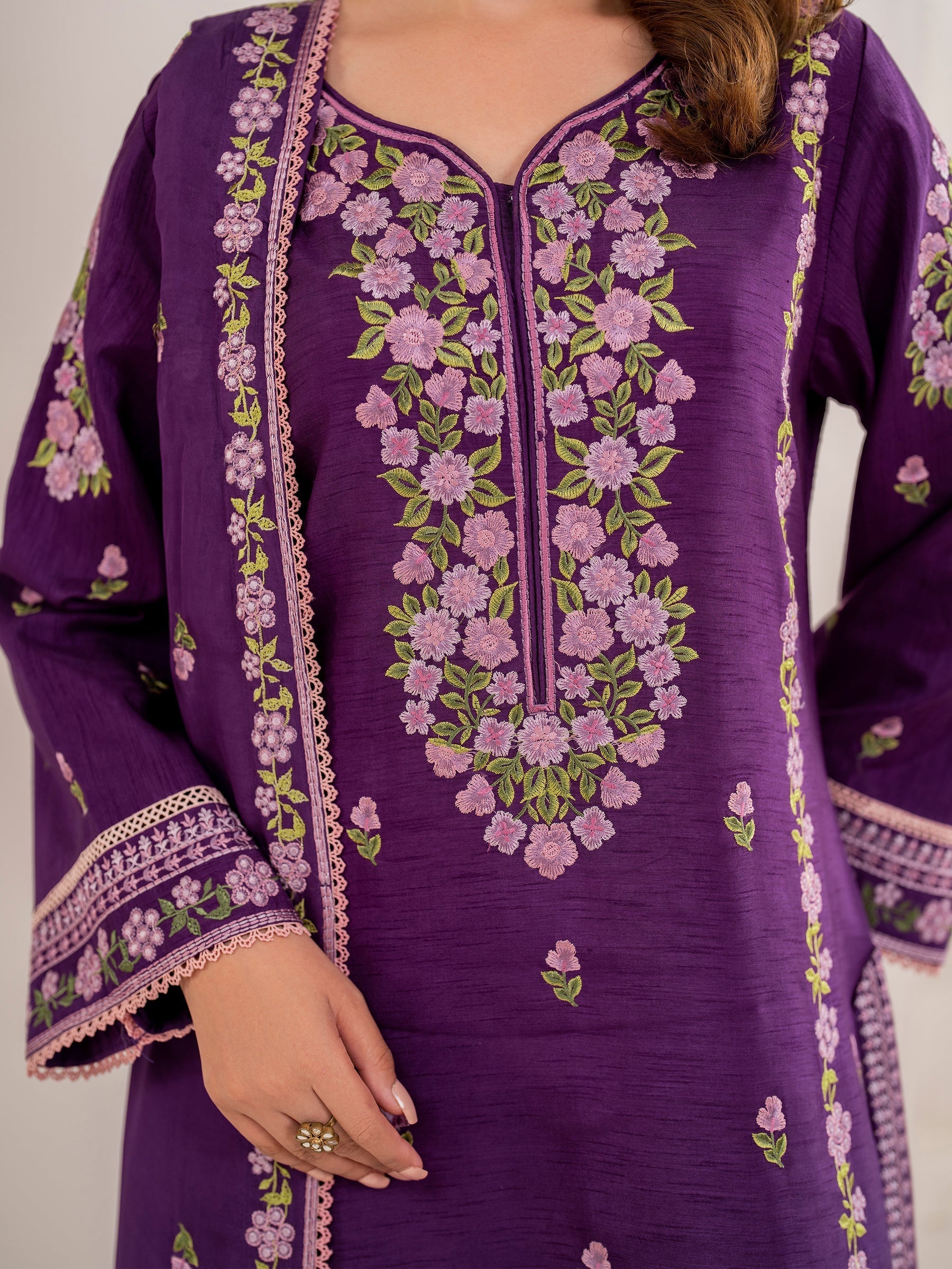 GARNET - 3PC LAWN EMBROIDERED SHIRT WITH CHIFFON EMBROIDERED DUPATTA AND TROUSER - HZG2101