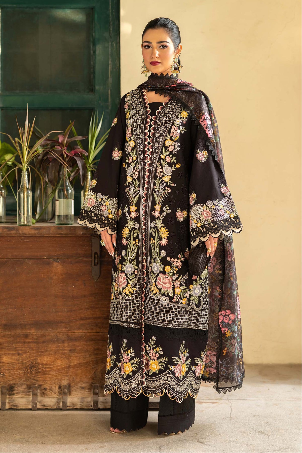 MARYA HUSSAIN - 3PC LAWN EMBROIDERED SHIRT WITH CHIFFON PRINTED DUPATTA AND TROUSER - HZG2667