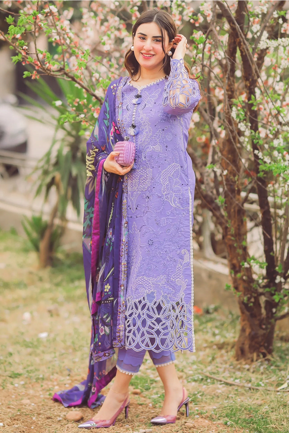 MUSHQ - 3PC LAWN EMBROIDERED SHIRT WITH SILK PRINTED DUPATA AND TROUSER - HZG1288