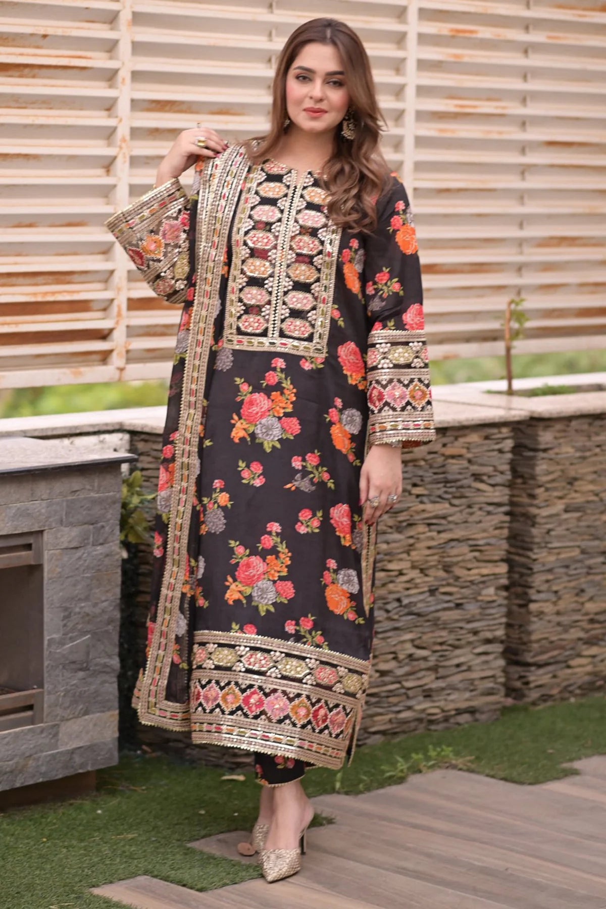 BAROQUE - 3PC SHAMOZE SILK PRINTED EMBROIDERED SHIRT WITH SILK PRINTED EMBROIDERED DUPATTA AND TROUSER - HZU2498