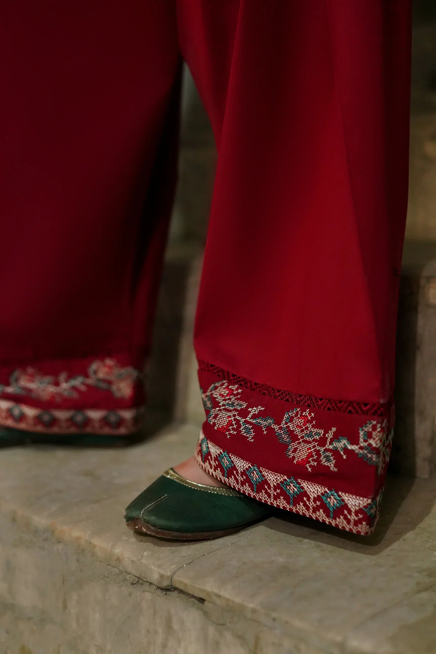 URGE - 2PC DHANAK EMBROIDERED SHIRT WITH DHANAK EMBROIDERED TROUSER - HZG2325