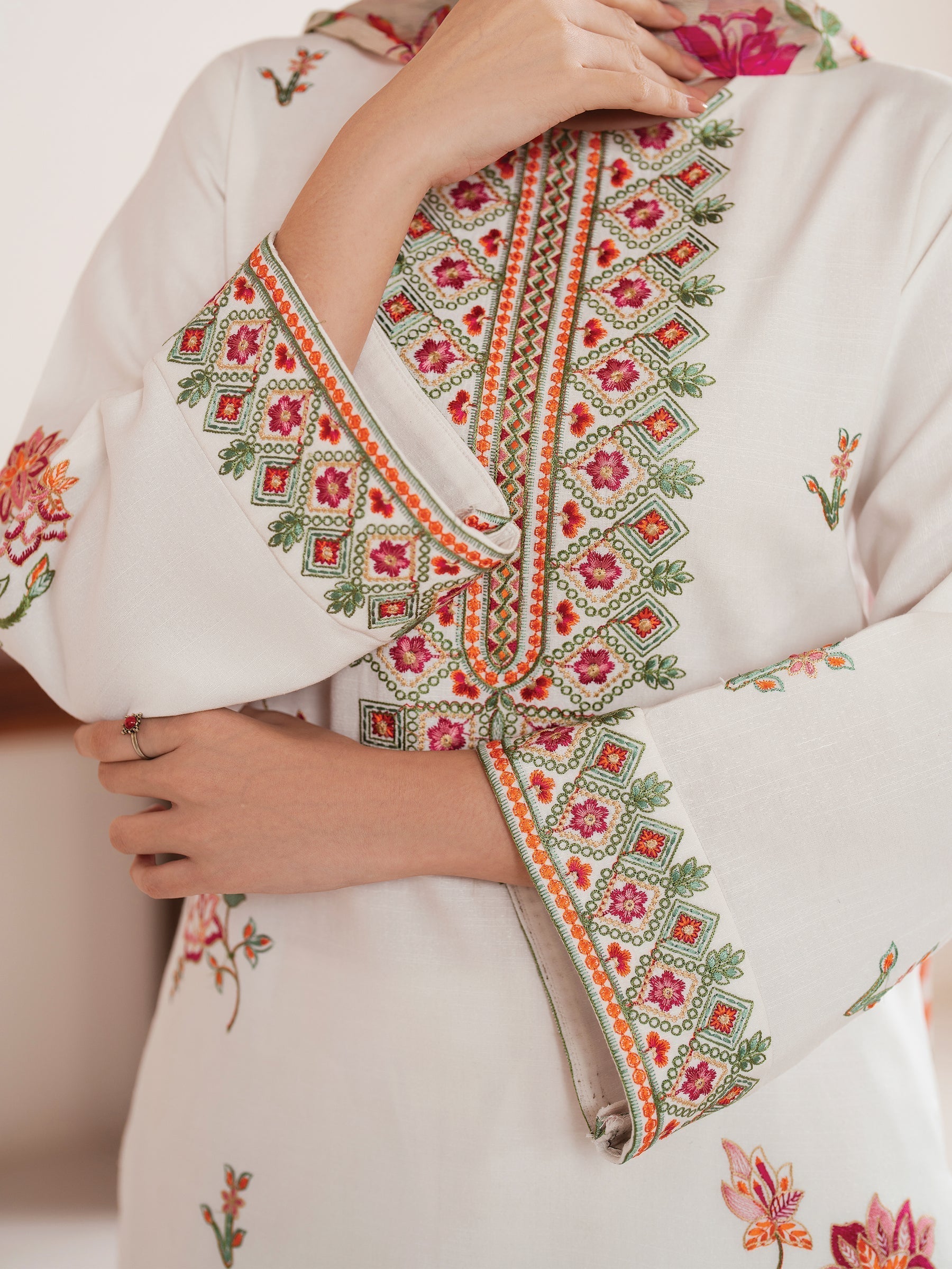 GARNET - 3PC LAWN EMBROIDERED SHIRT WITH MANAAR PRINTED DUPATTA AND TROUSER - HZG2120