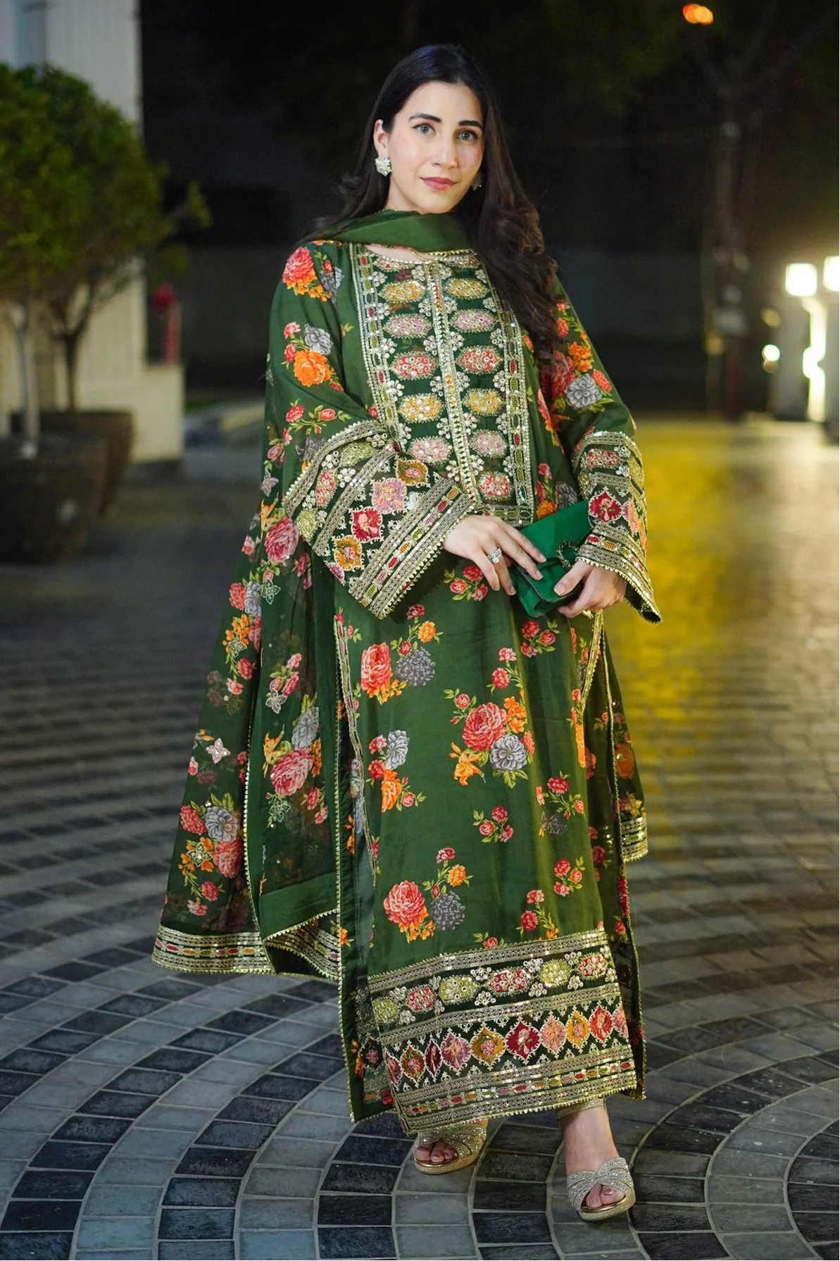 BAROQUE - 3PC SHAMOZE SILK PRINTED EMBROIDERED SHIRT WITH SILK PRINTED EMBROIDERED DUPATTA AND TROUSER - HZU2497