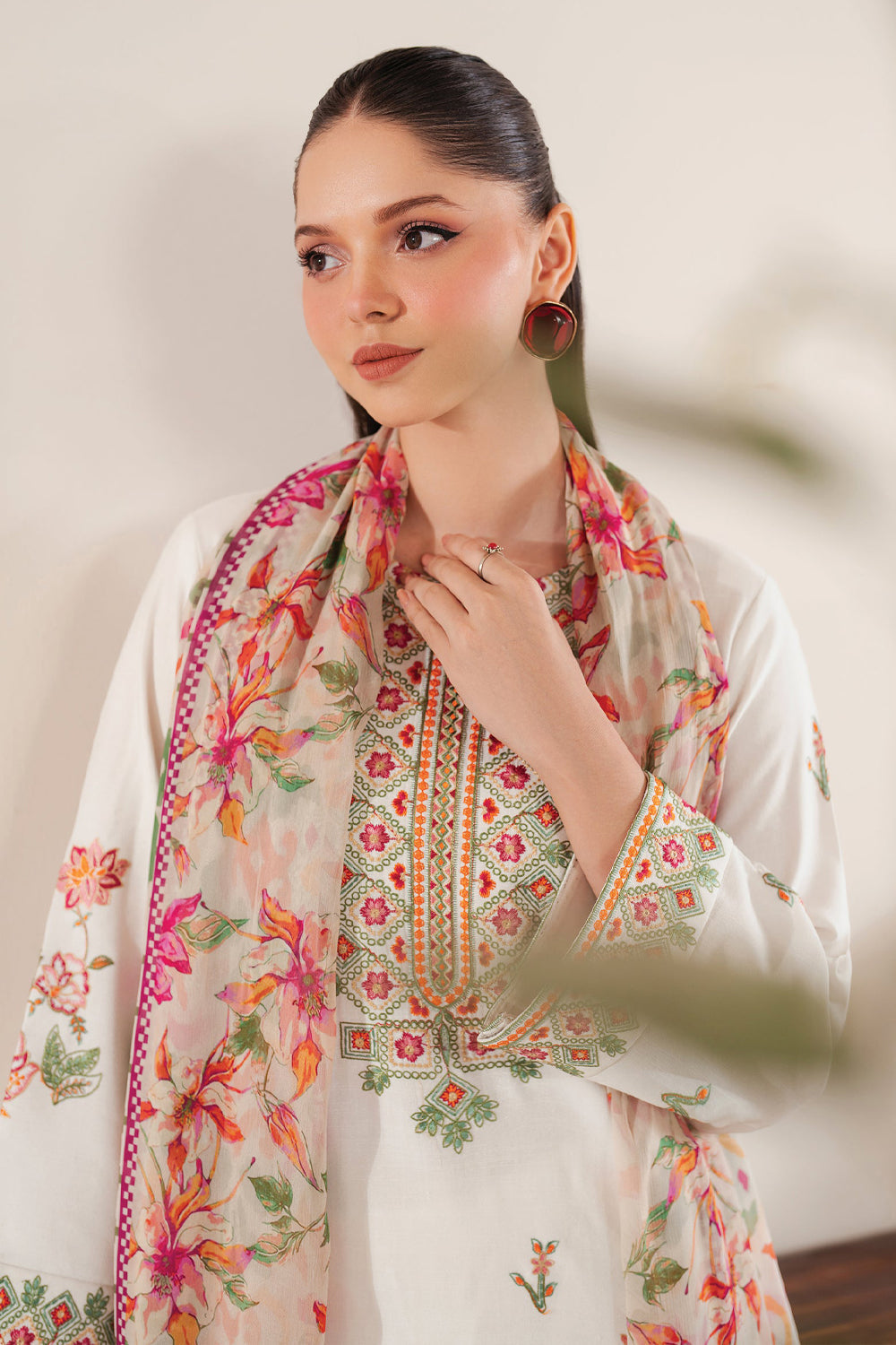 GARNET - 3PC LAWN EMBROIDERED SHIRT WITH MANAAR PRINTED DUPATTA AND TROUSER - HZG2120