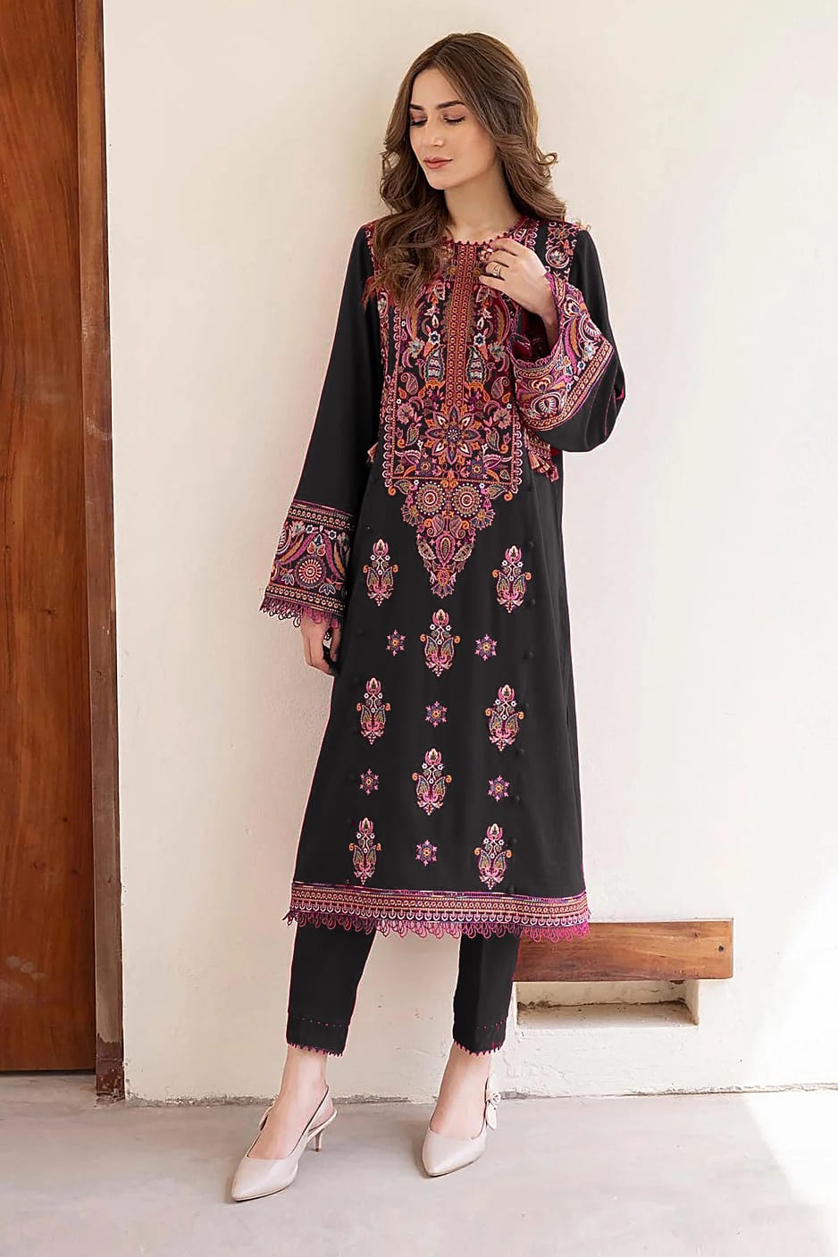 JAZMIN - 2PC KHADDAR EMBROIDERED SHIRT WITH KHADDAR EMBROIDERED TROUSER - HZG1906