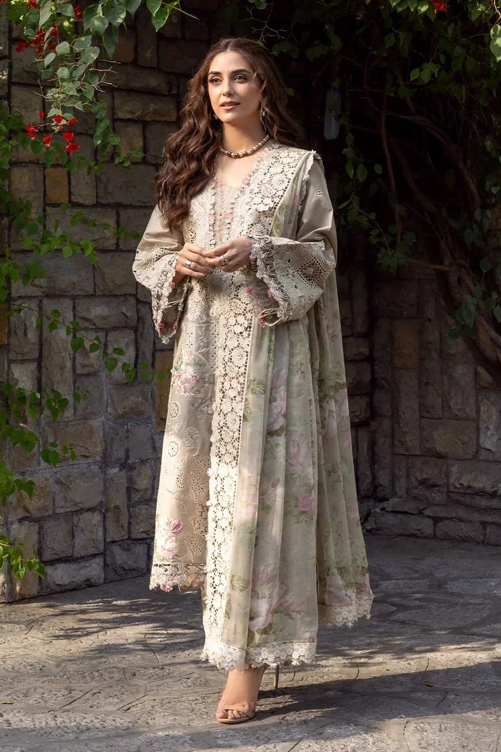 ELAF - 3PC LAWN CHIKANKAARI EMBROIDERED SHIRT WITH CHIFFON PRINTED DUPATTA AND TROUSER - HZG2836