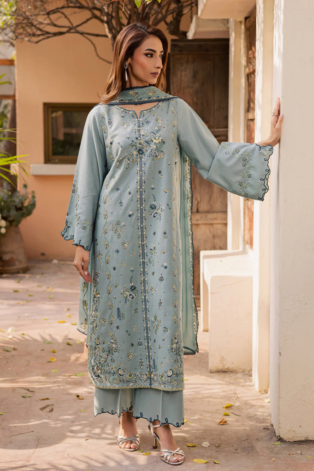 BATIK - 3PC LAWN EMBROIDERED SHIRT WITH KHADDI NET EMBROIDERED DUPATTA AND TROUSER - HZG2879