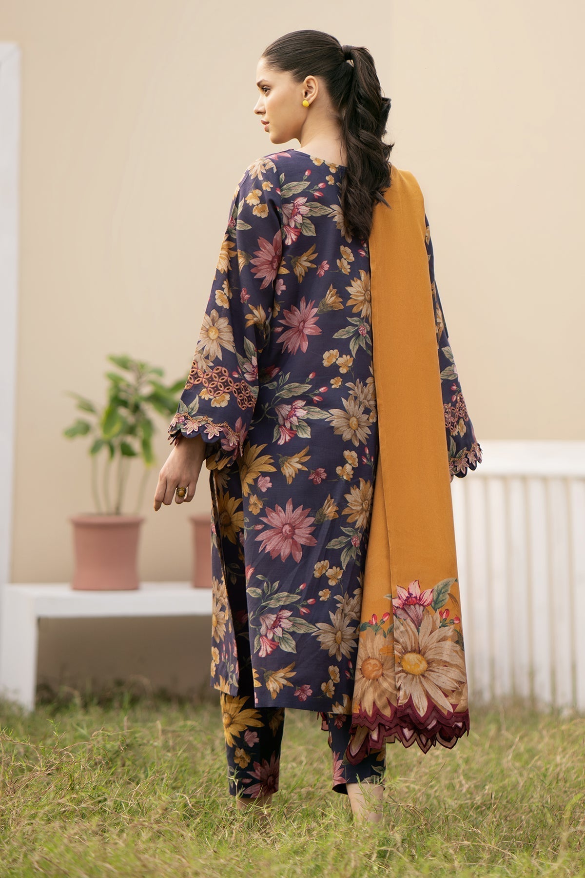 BAROQUE - 3PC KARANDI PRINTED SHIRT WITH PRINTED DUPATTA AND TROUSER - HZG1449